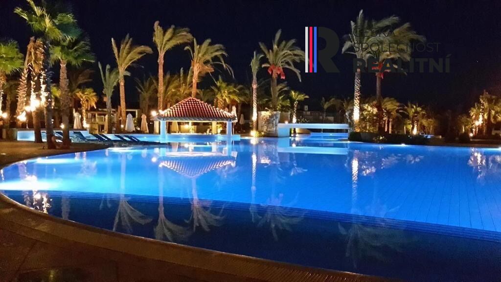 Prodej apartmánu v Sahl Hashesch Hurghada -bazény ,střešní terasa