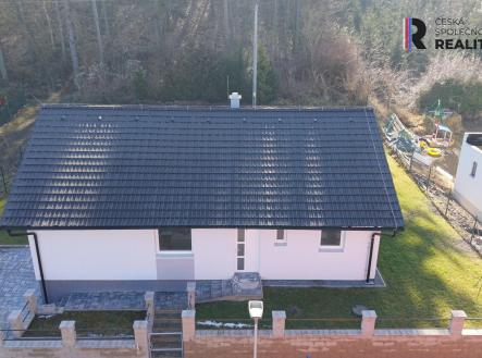 pohled z dronu | Prodej - dům/vila, 96 m²
