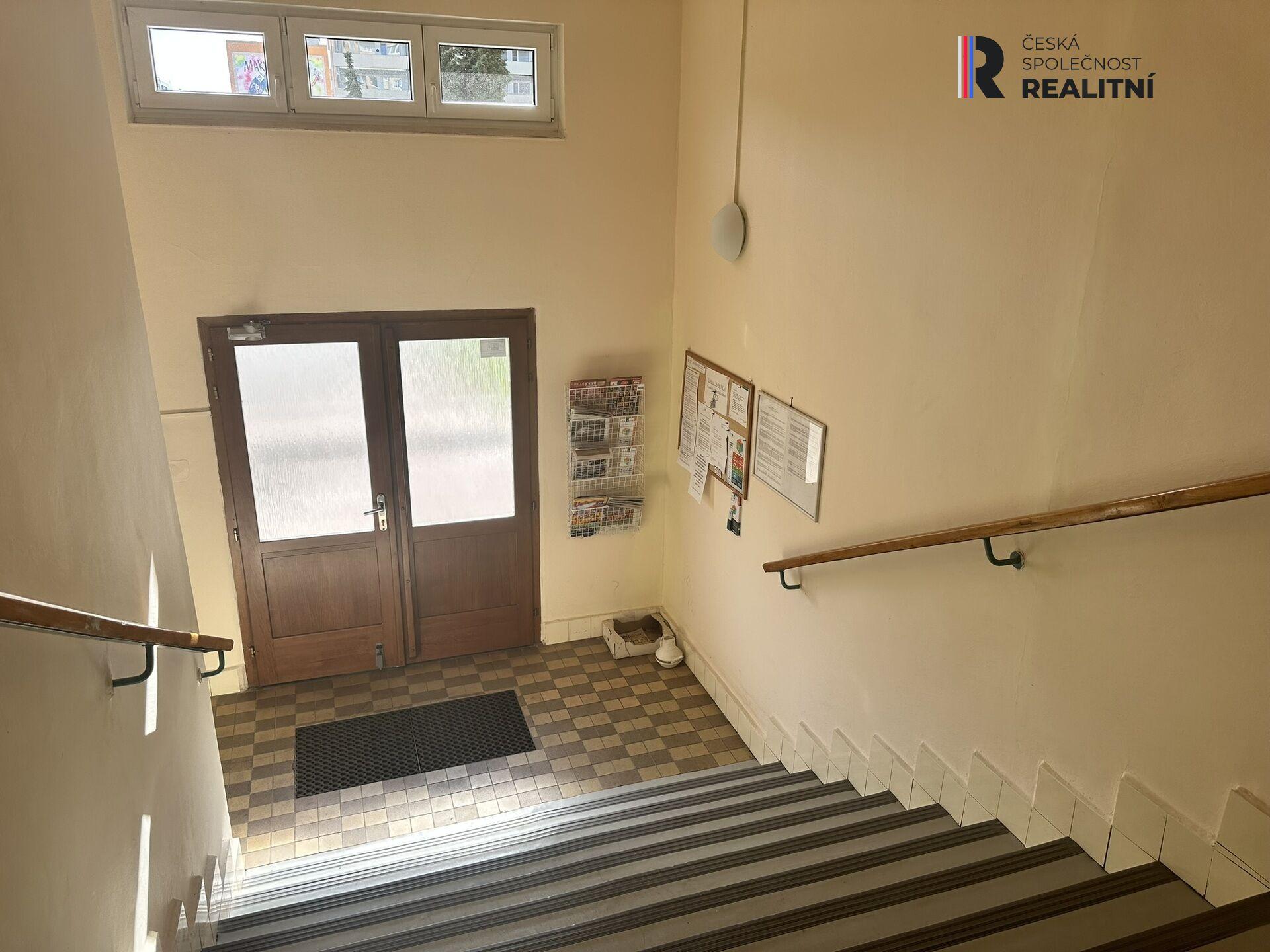 Prodej bytu 2+1 54 m², lodžie, ulice Křenova, Praha Veleslavín