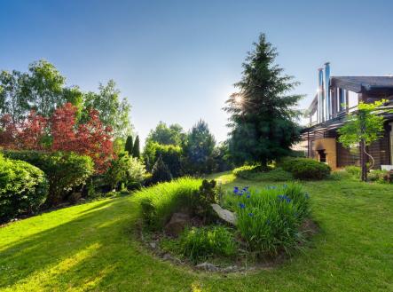 Zahrada  | Prodej - dům/vila, 330 m²
