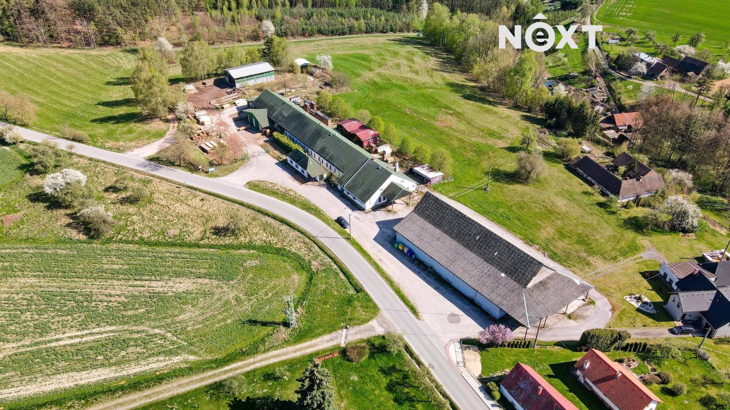 Prodej komerční Sklady, 900㎡