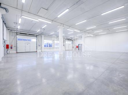 Pronájem - výrobní prostor, 1 525 m²