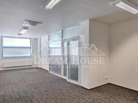 Pronájem - kanceláře, 58 m²