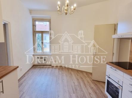 Pronájem bytu, 3+1, 67 m² obrázek