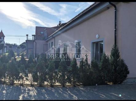 Pronájem bytu, 5+kk, 145 m²