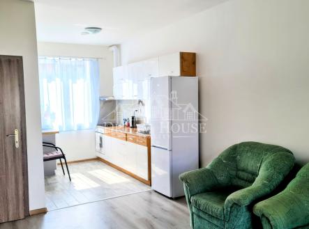 Pronájem bytu, 5+kk, 145 m²