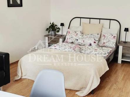Pronájem bytu, 2+kk, 46 m²