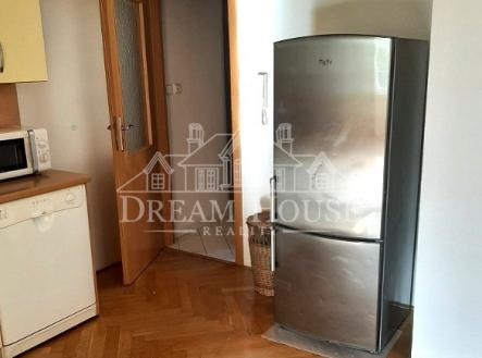 Pronájem bytu, 2+1, 60 m²