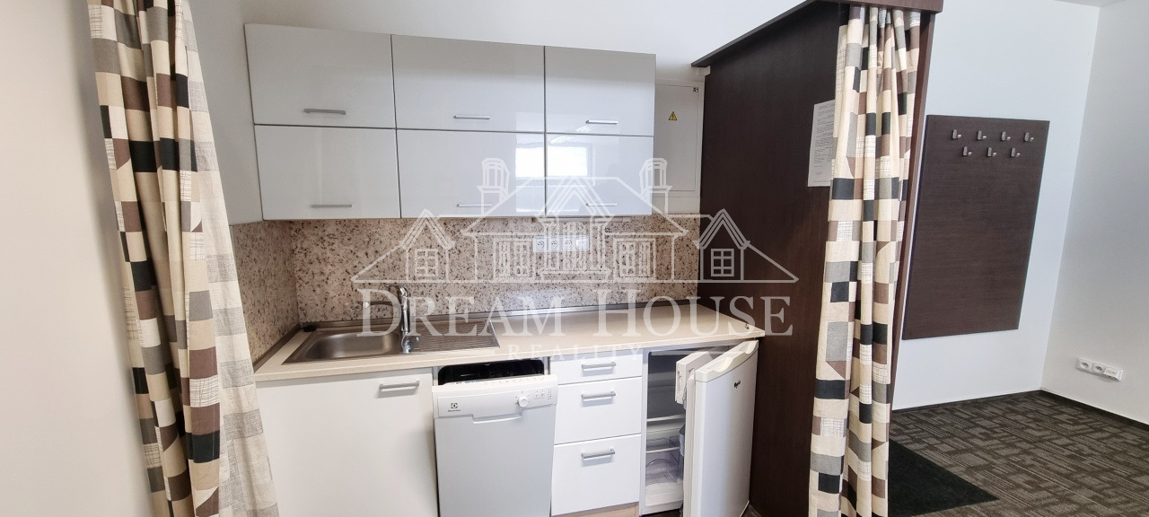 Pronájem kancelářských prostor, 58m2, Praha 10 - Dolní Měcholupy (Areál PM), nezařízeno