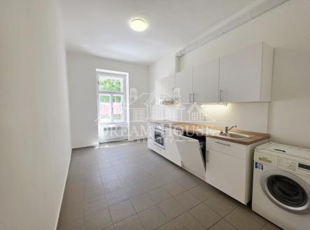 Pronájem bytu, 2+1, 64 m² obrázek