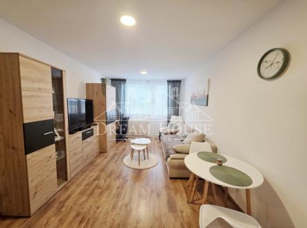 Pronájem bytu, 2+kk, 45 m²