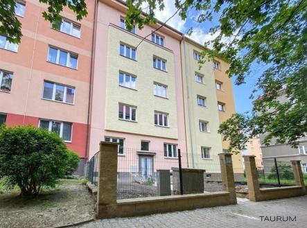 . | Pronájem bytu, 2+kk, 55 m²
