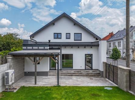 . | Prodej - dům/vila, 172 m²