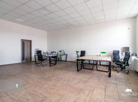 . | Prodej - komerční objekt, průmyslový areál, 2 983 m²