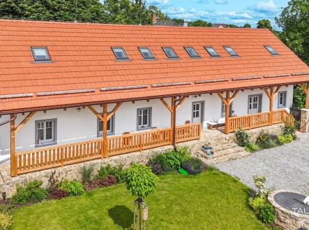 . | Prodej - dům/vila, 730 m²