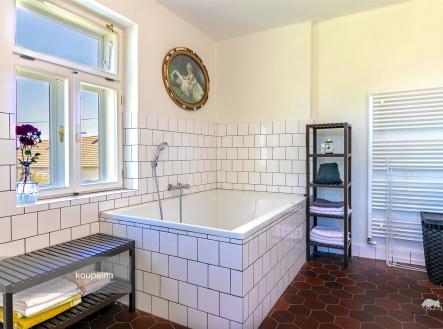 . | Prodej - dům/vila, 178 m²