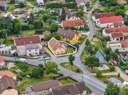 . | Prodej - dům/vila, 252 m²