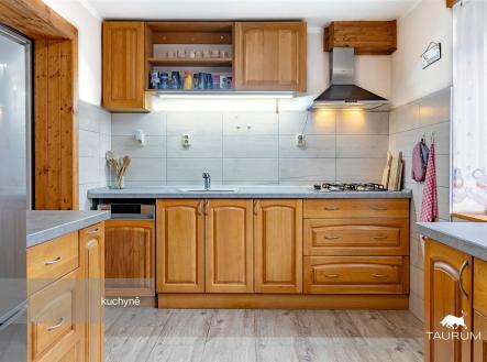 . | Prodej - dům/vila, 252 m²