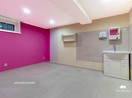 . | Prodej - obchodní prostor, 147 m²