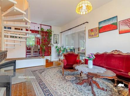 . | Prodej - dům/vila, 342 m²