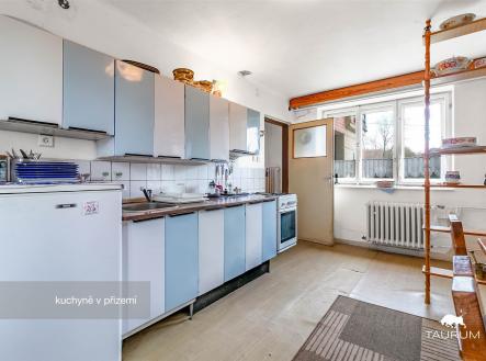 . | Prodej - dům/vila, 289 m²