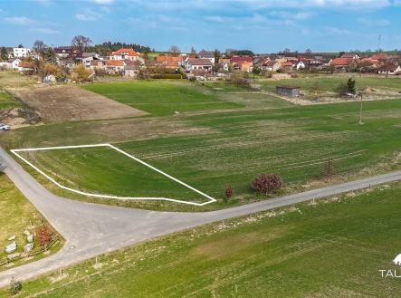 . | Prodej - pozemek pro bydlení, 823 m²