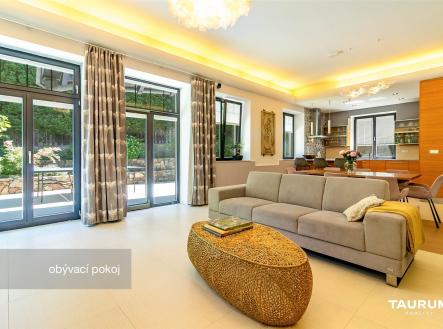 . | Prodej - dům/vila, 408 m²