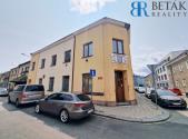 Prodej - nájemní dům, 500 m²