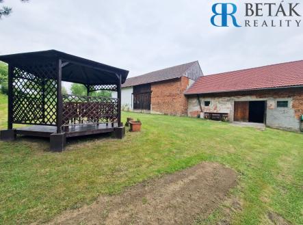 DVUR4 | Prodej - dům/vila, 200 m²