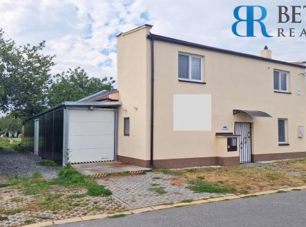 VCH1 | Prodej - obchodní prostor, 250 m²