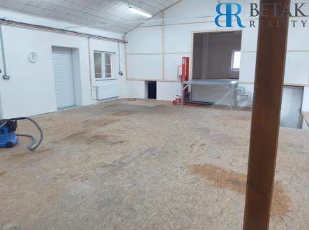 HALA | Prodej - obchodní prostor, 250 m²