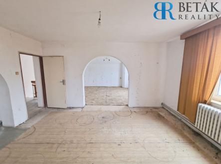 OP3 | Prodej - dům/vila, 300 m²