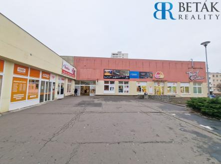 VCH | Pronájem - obchodní prostor, 500 m²