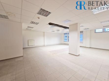 OBCH5 | Pronájem - obchodní prostor, 500 m²