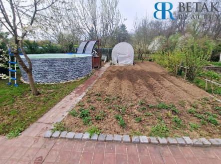 ZAH1 | Prodej - pozemek, zahrada, 326 m²