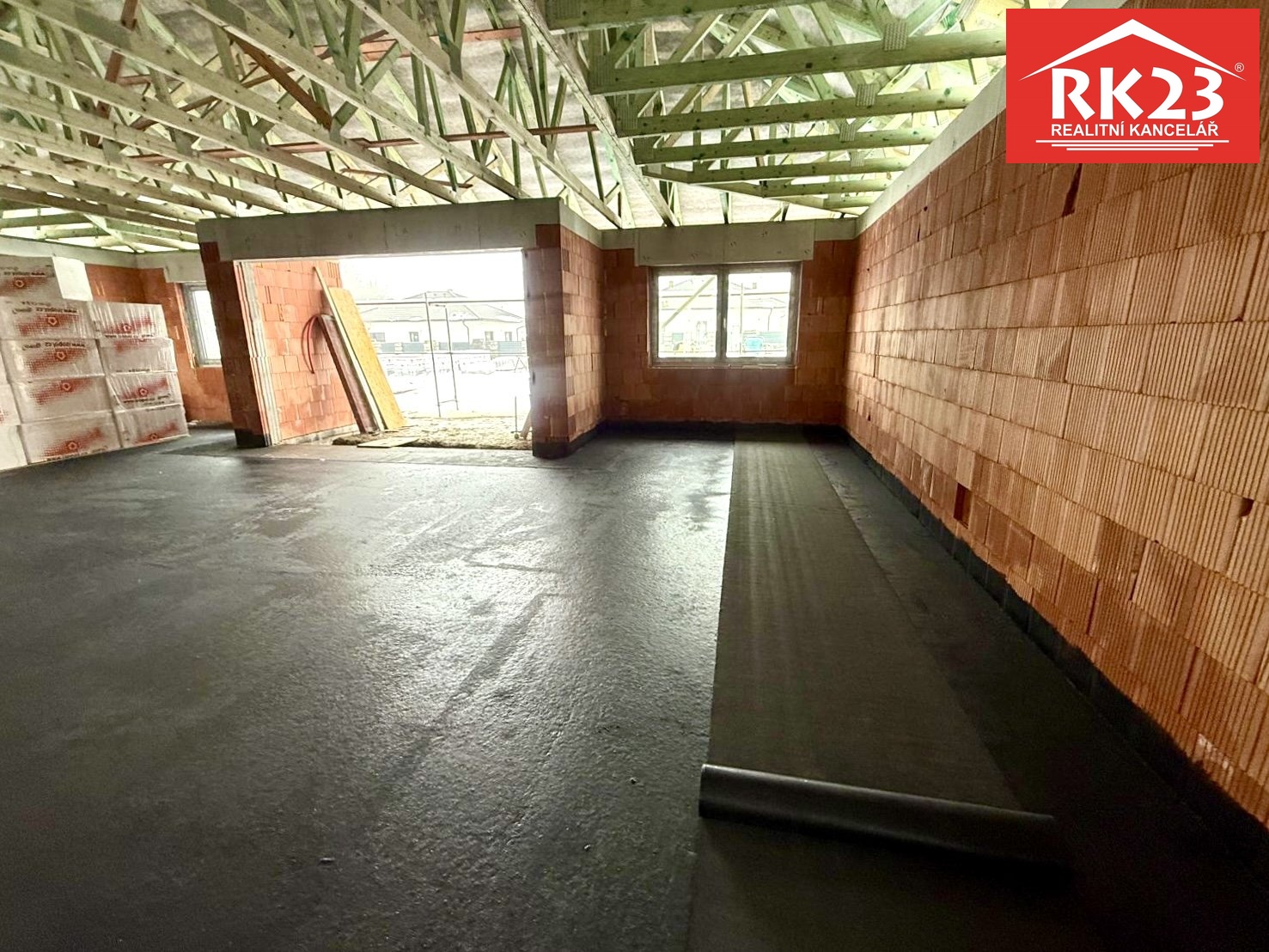 b06d25a5-129d-4750-aa70-9b8473d27c88