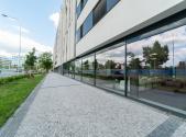 Pronájem - obchodní prostor, 151 m²