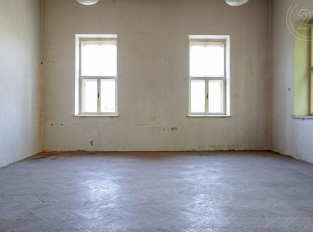 . | Prodej - výrobní prostor, 180 m²