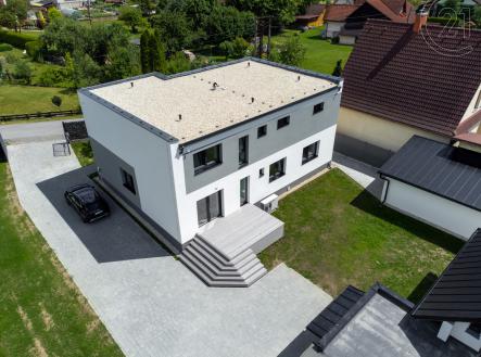 Prodej - dům/vila, 235 m²