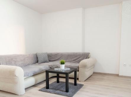 . | Pronájem bytu, 1+kk, 29 m²