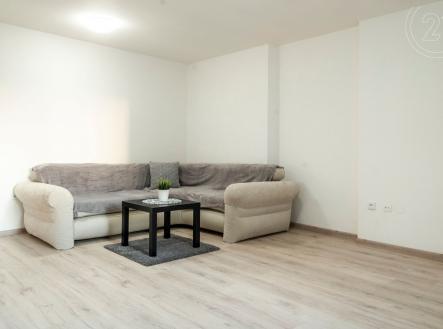 . | Pronájem bytu, 1+kk, 29 m²