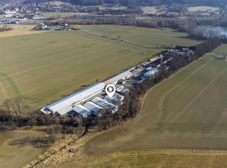 . | Pronájem - skladovací prostor, 270 m²