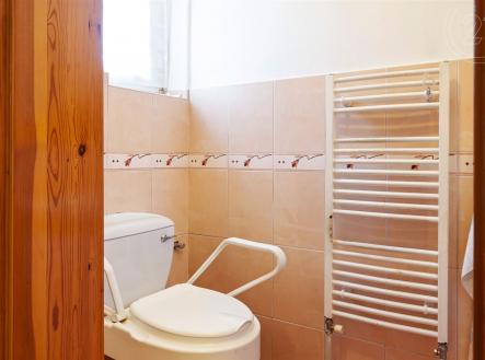. | Prodej - dům/vila, 166 m²