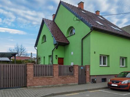. | Prodej - dům/vila, 166 m²