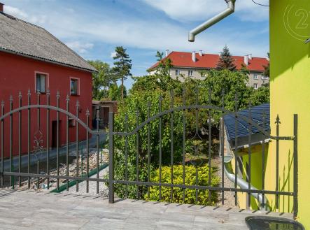 . | Prodej - nájemní dům, 165 m²
