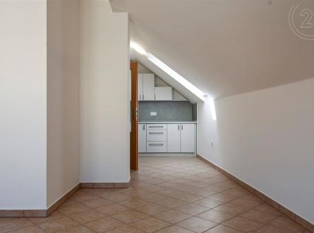 . | Pronájem bytu, 1+kk, 33 m²