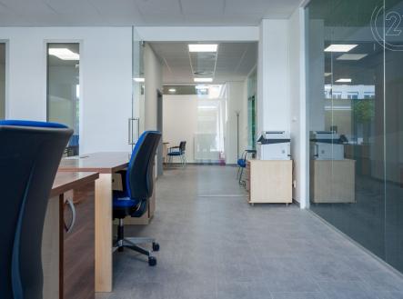 . | Pronájem - obchodní prostor, 80 m²