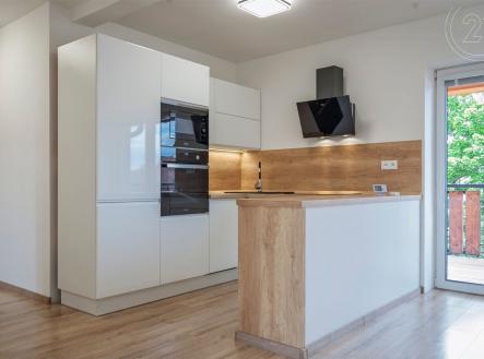 . | Prodej bytu, 3+kk, 74 m²