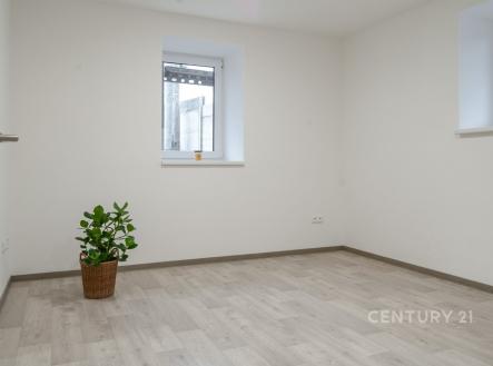 . | Pronájem bytu, 2+kk, 42 m²