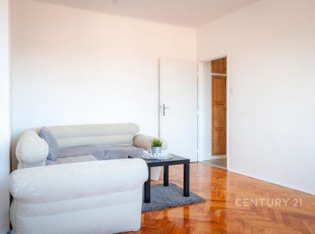 . | Pronájem bytu, 2+1, 50 m²